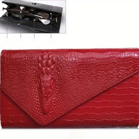 Alligator Embossed Envelope Clutch/Purse - Picture 3 of 4